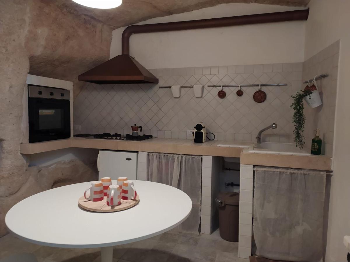 Palazzo Lombardi Cave & Suite Matera Ruang foto