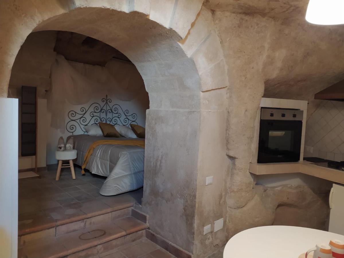 Palazzo Lombardi Cave & Suite Matera Ruang foto